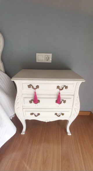 Conjunto Cama y Mesillas Vintage 135