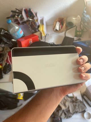 (Como NUEVA) Nintendo Switch OLED + Accesorios