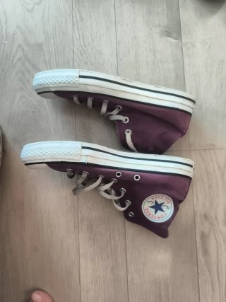 Converse Moradas Talla 37.5