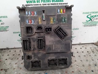 682899 caja relés / 9655708480 peugeot 407 2.0 16v