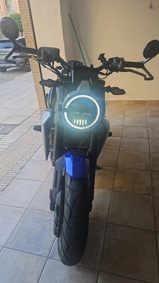 Zontes GK 350 Negra y Azul