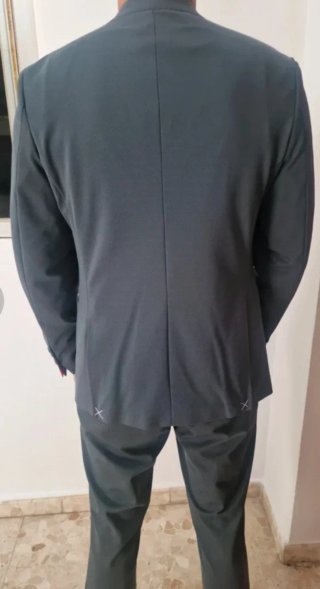Traje de chaqueta verde sin estrenar