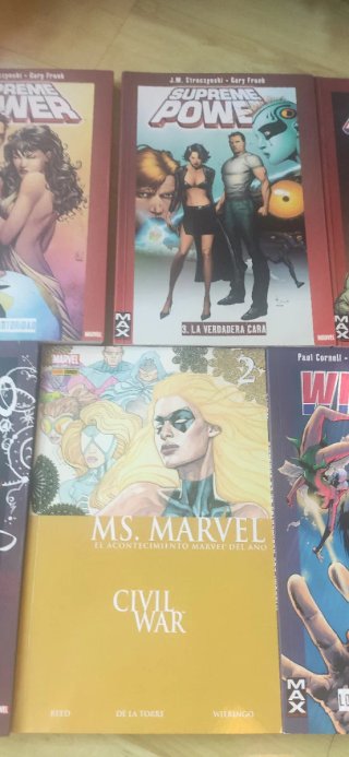 7 libros Marvel Panini MAX supreme, civil war