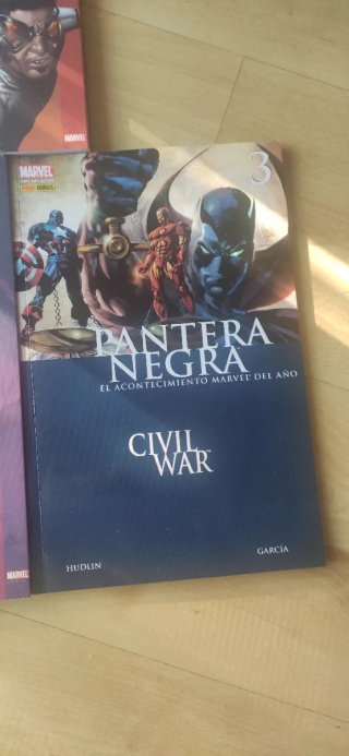 7 libros Marvel Panini MAX supreme, civil war
