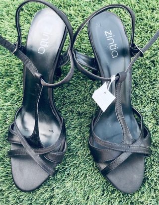 Sandalias de tacón Zintia T40 Negros