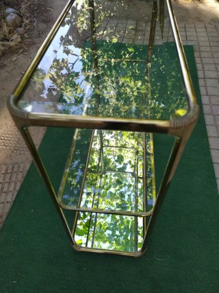 Mueble auxiliar vitrina cristal dorado