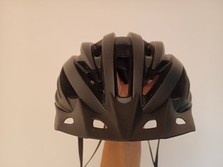 Casco de bicicleta, perfecto estado. Con visera.