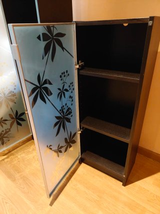 Mueble Vitrina IKEA con cristal decorado (2 mod)