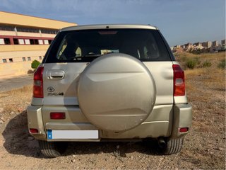 TOYOTA RAV4 2.0 D-4D 4X4 116 CV · 3 PUERTAS · 219.