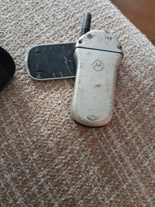Motorola V70 Plata y Negro