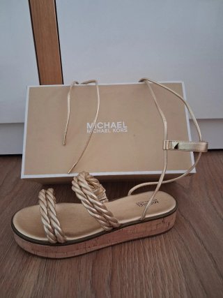 Sandalias Michael Kors Doradas