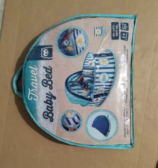Cuna de viaje para bebé con mosquitera