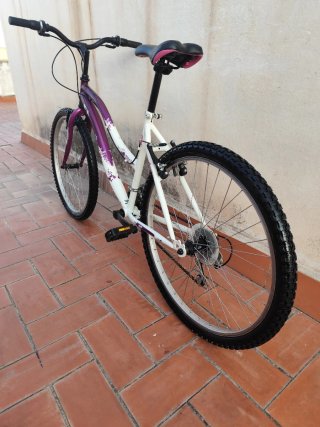 Bicicleta Montaña 26 Morado/Blanco