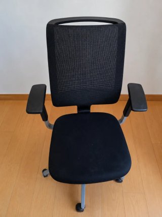 Mesa oficina 140x60 + Silla Steelcase