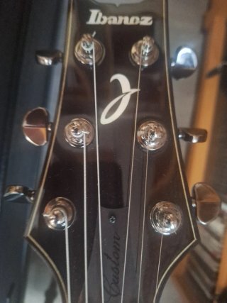 Guitarra Eléctrica Ibanez ART500