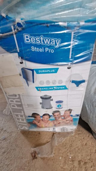 Piscina Bestway Steel Pro 3.05m + Tapa y depurador