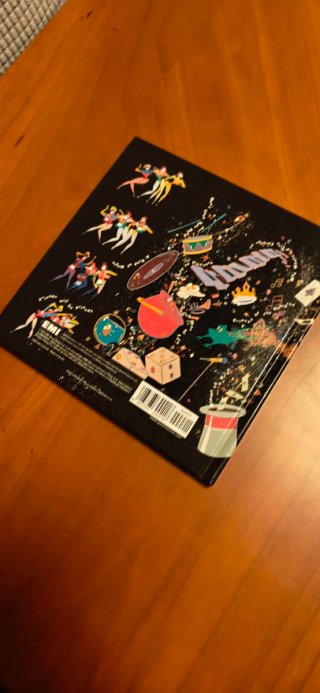 Libro CD Queen A Kind Of Magic