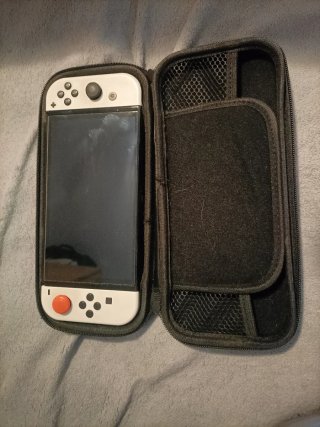 Nintendo Switch OLED Negro y Blanco