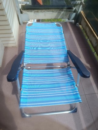 Silla de playa reclinable azul