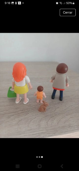 Playmobil familia con bebé y conejo