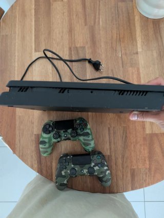Consola Play Satation 4 slim (PS4) + 2 Mandos Camu