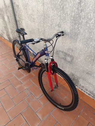 Bicicleta de montaña CONOR