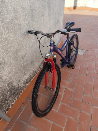 Bicicleta de montaña CONOR