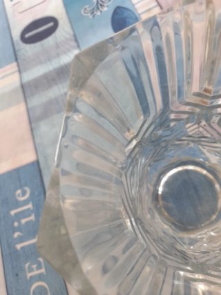 Jarrón de cristal tallado  20 cm