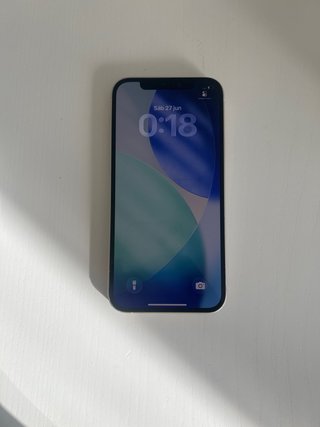 iPhone 12 Apple