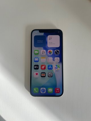 iPhone 12 Apple