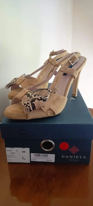 Sandalias Daniela Shoes Ante Miel Talla 40