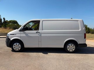 VW Transporter T6.1  2.0TDI Impecable