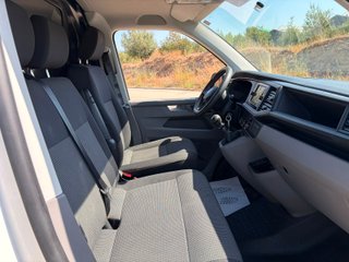 VW Transporter T6.1  2.0TDI Impecable
