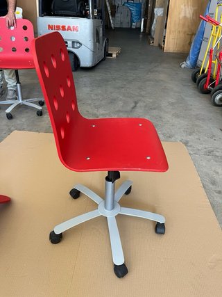 Sillas de escritorio Ikea rojas (4 unidades)