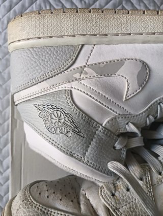 Air Jordan 1 Mid Grigio Bianco 40.5