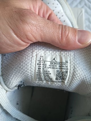 Air Jordan 1 Mid Grigio Bianco 40.5
