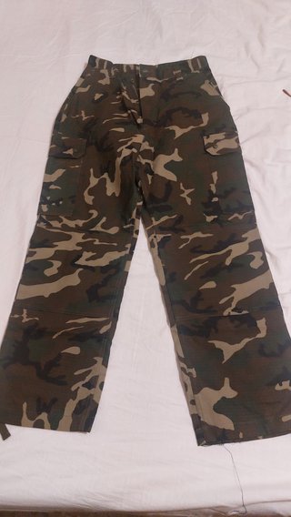 Traje militar de campaña