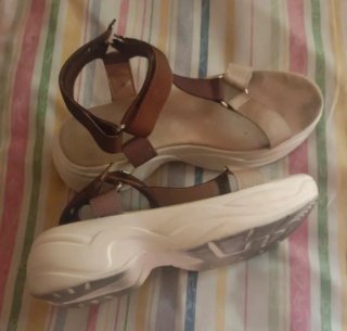 Sandalias Zara Beige y Marrón