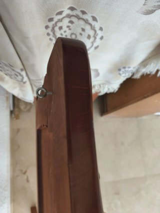 Cabecero de cama de madera tallada