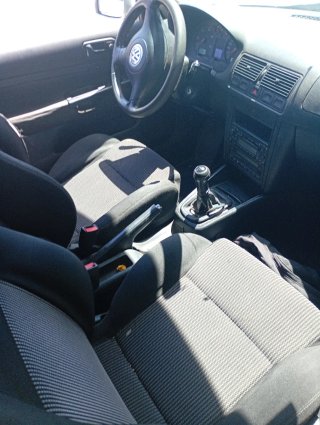 Volkswagen Golf 2000