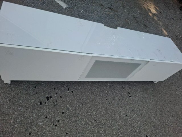 Mueble TV blanco y cristal