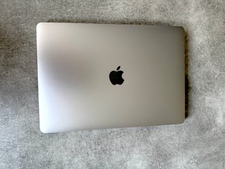 MacBook Pro 13 Pulgadas 2019 i5 16GB/256GB
