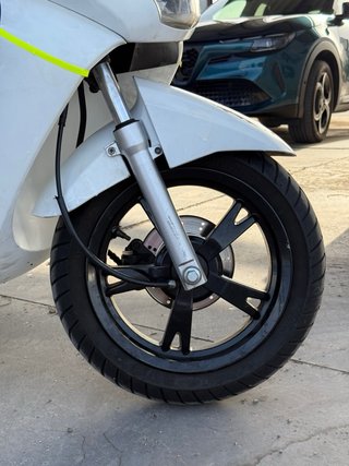 Peugeot Kisbee 4T Blanco Scooter