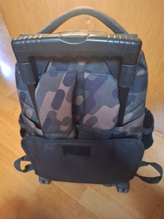 Mochila Totto con ruedas camuflaje