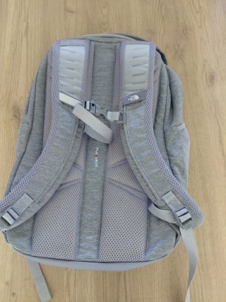 Mochila The North Face Jester Gris