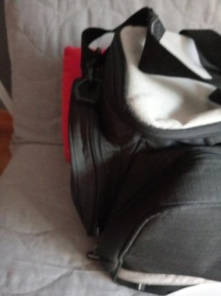 Bolsa nevera negra y blanca