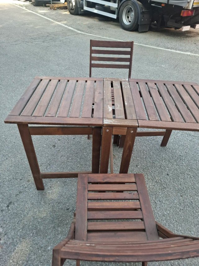 Mesa y Sillas de Madera para Terraza