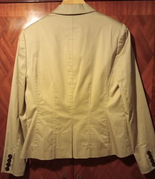 Traje de chaqueta y pantalón mujer beige
