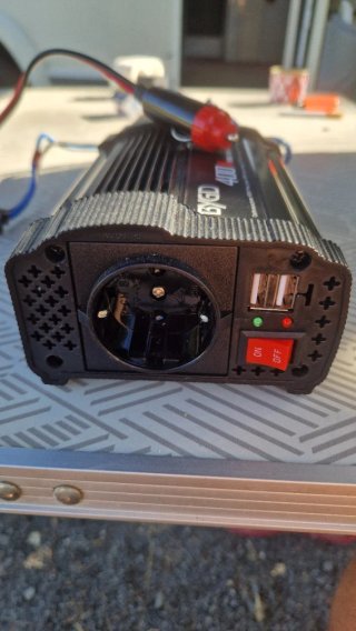 Inversor BYGD 400W 12V a 220V