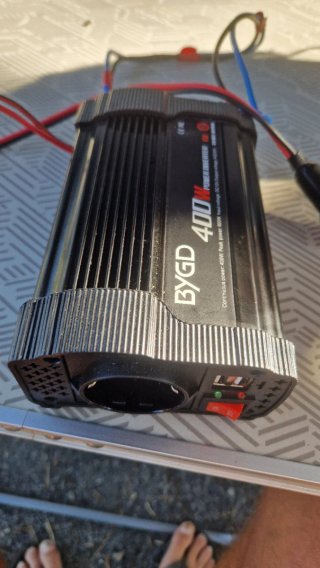 Inversor BYGD 400W 12V a 220V